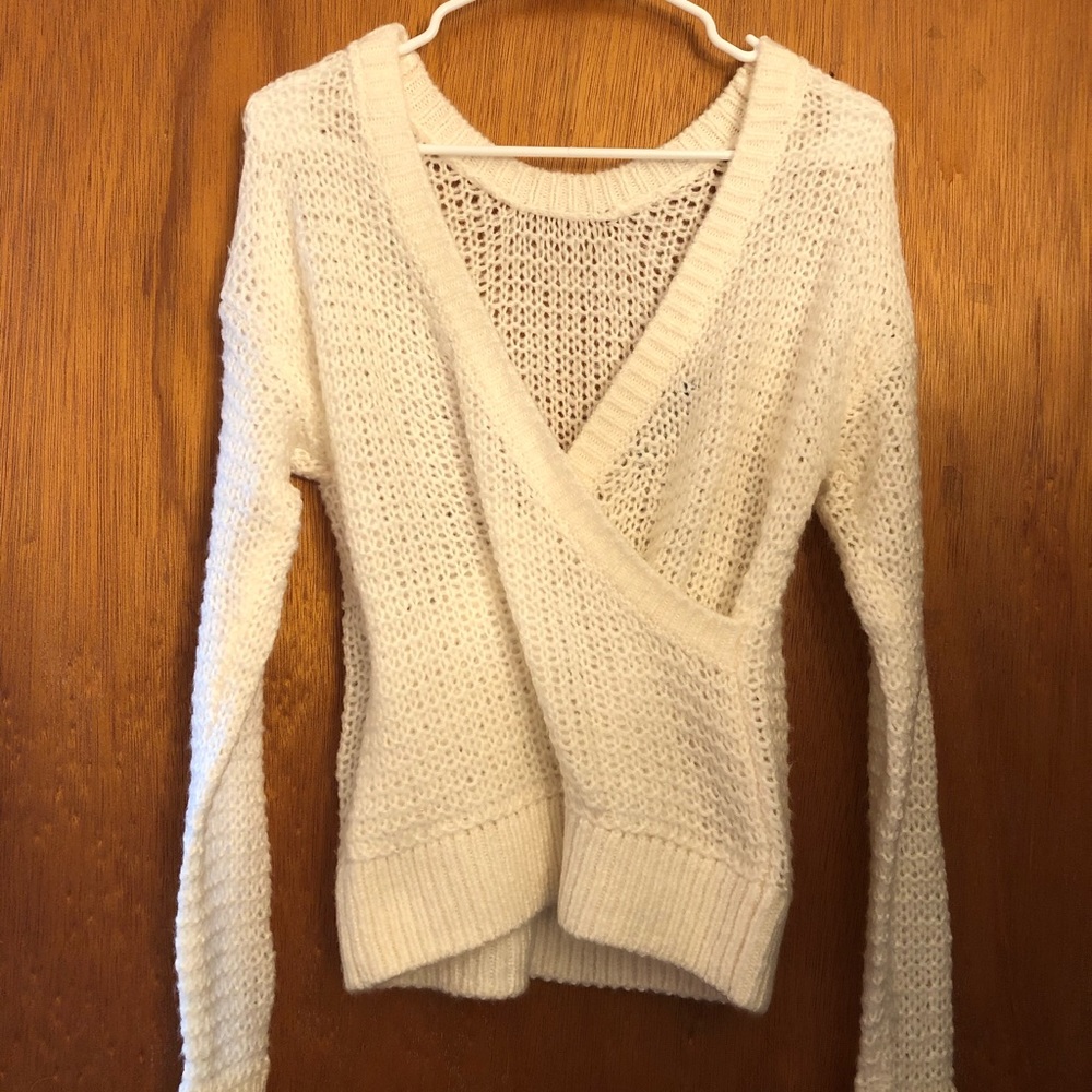 Abercrombie & Fitch Wrap-Back Sweater